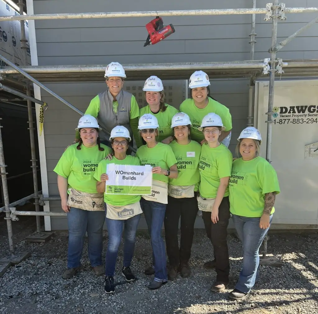 Manhard Chicago Women Build Habitat for Humanity